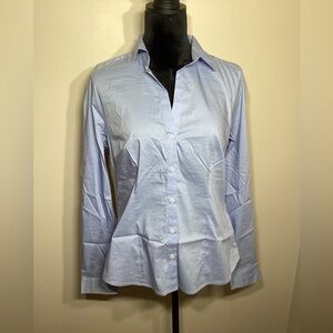 Simply Styled Light Blue Button Up Size Large